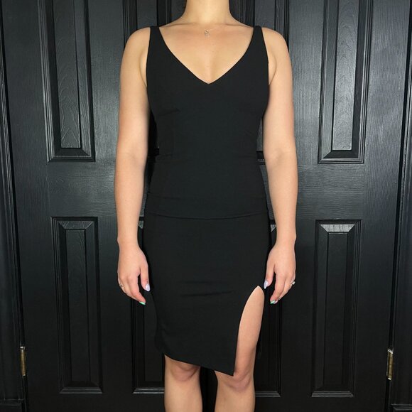 Lulus Iconic Moment Black Bodycon Midi Dress - Picture 3 of 5